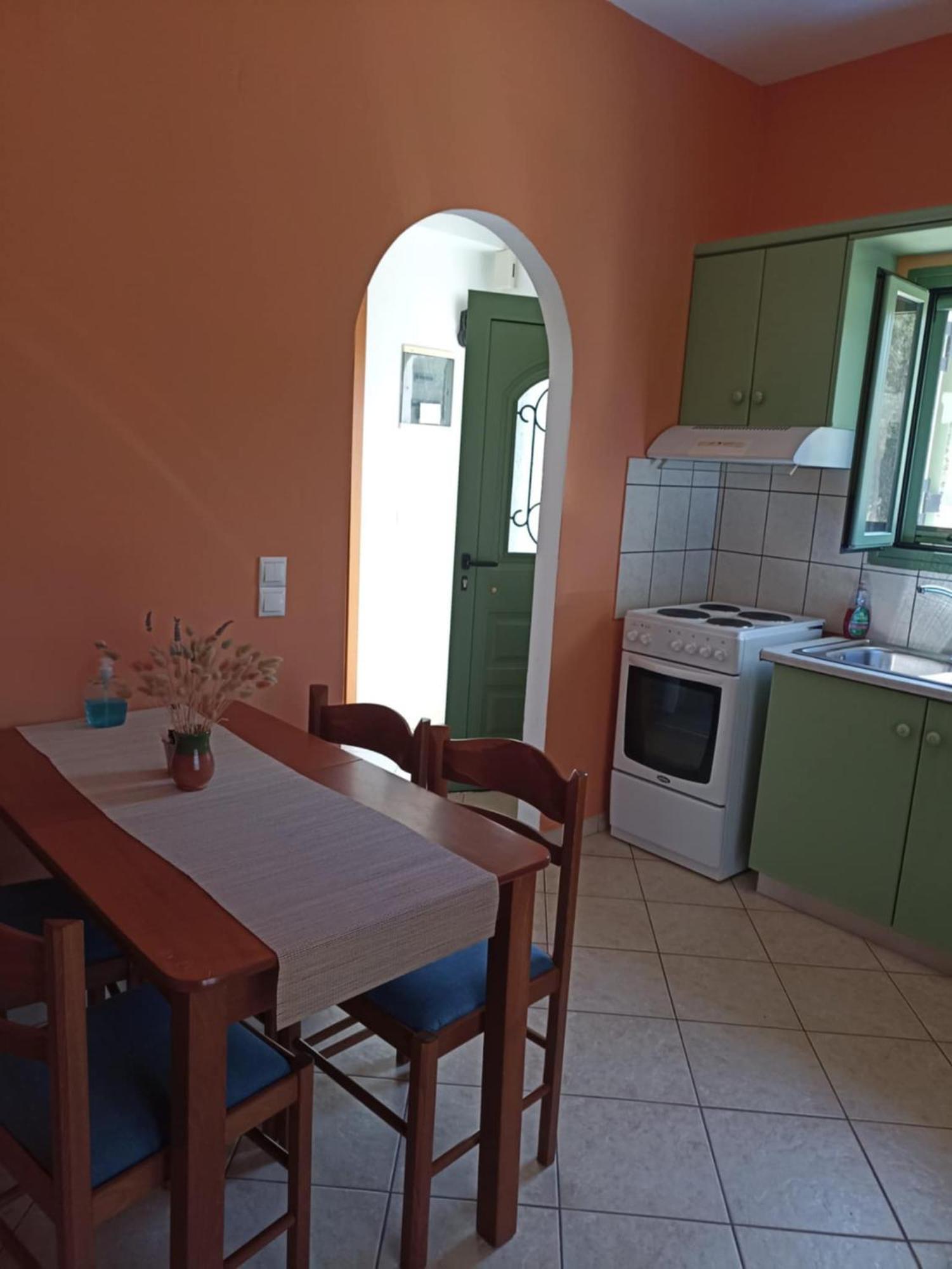 Vegera Apartment M Vasilikiadhes ภายนอก รูปภาพ